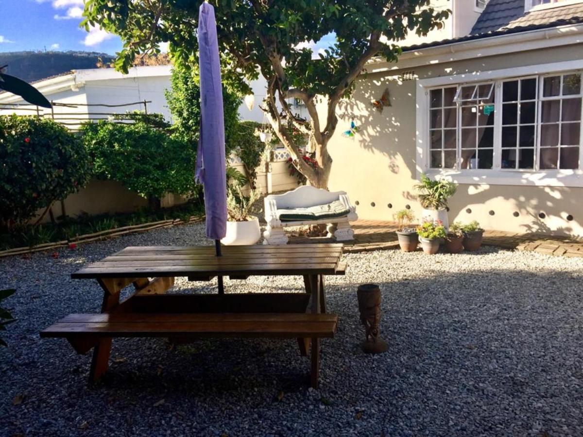 Jembjo'S Knysna Lodge & Backpackers Exterior foto